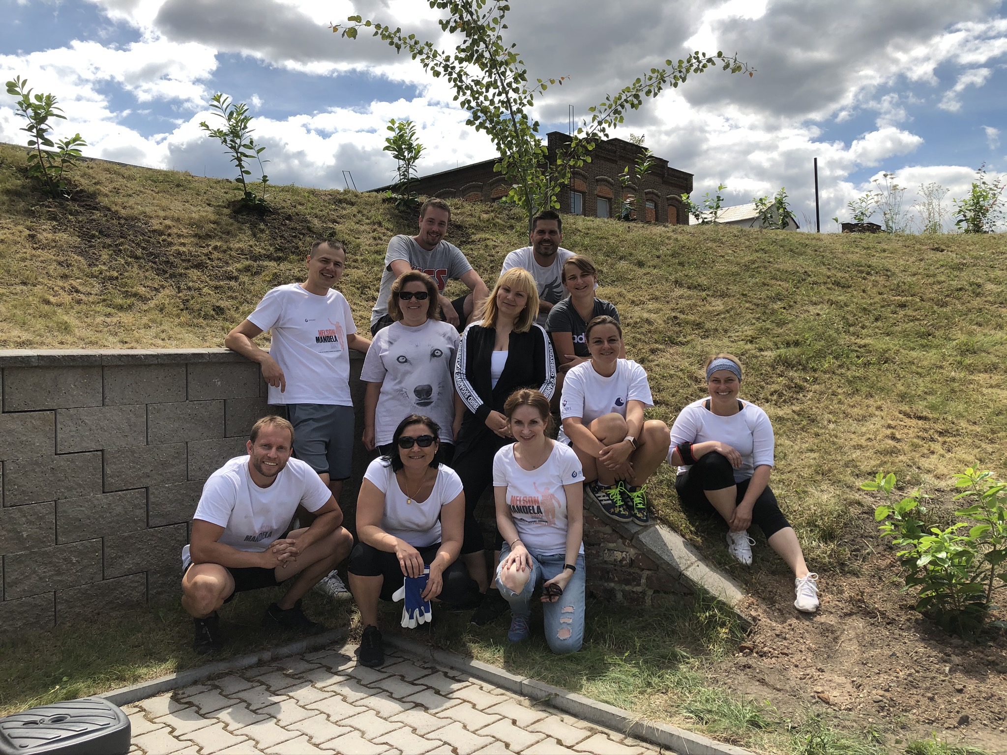 Aspen's team planted 60 trees at SeneCura Home