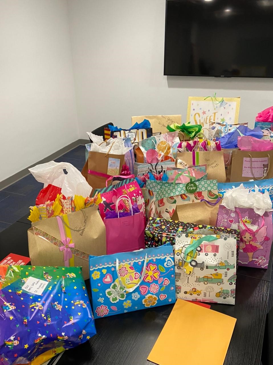 Gifts-for-the-children-at-Sifais-36795d41 Gifts-for-the-children-at-Sifais-36795d41